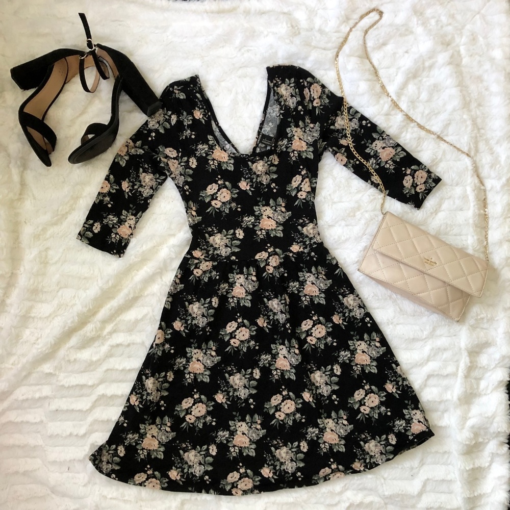 Forever 21 Floral A-line Dress with Cut Out